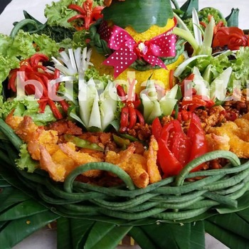 Bunda Nur Catering nasi kotak nasi kuning tumpeng