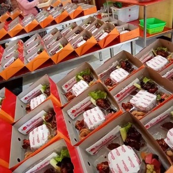 Bunda Nur Catering nasi kotak nasi kuning tumpeng